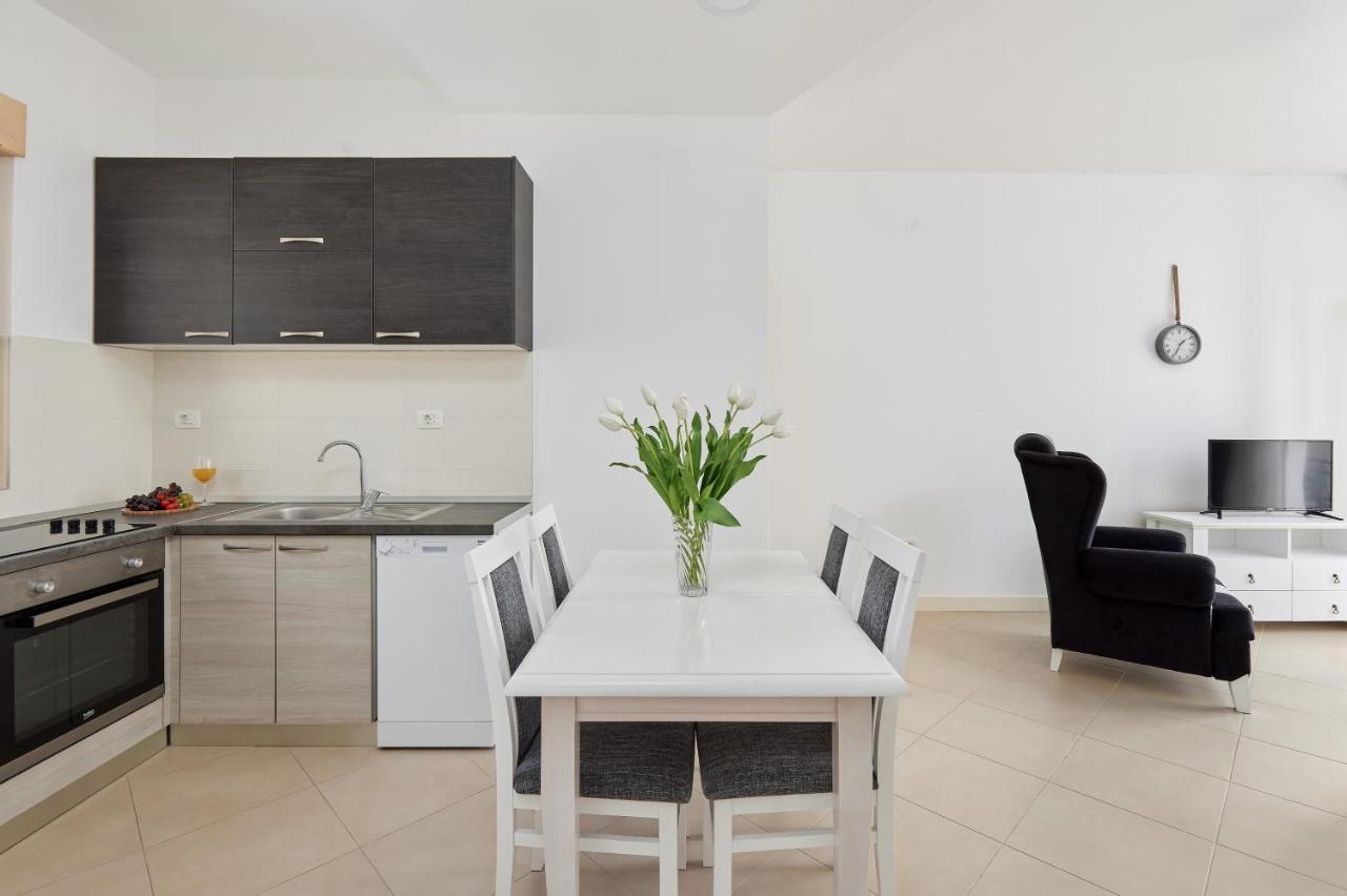 M&M&M Apartments Kotor Luaran gambar