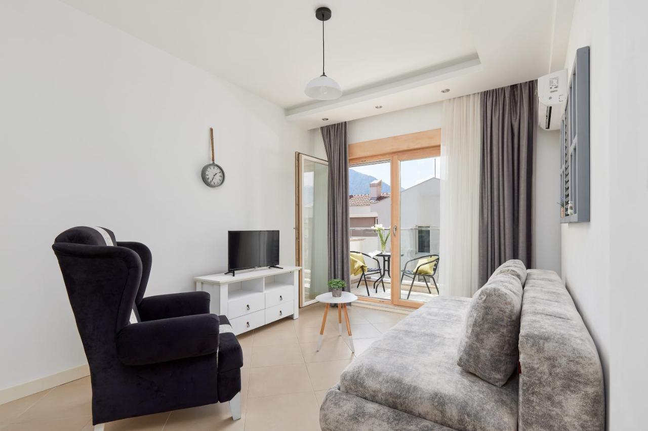 M&M&M Apartments Kotor Luaran gambar